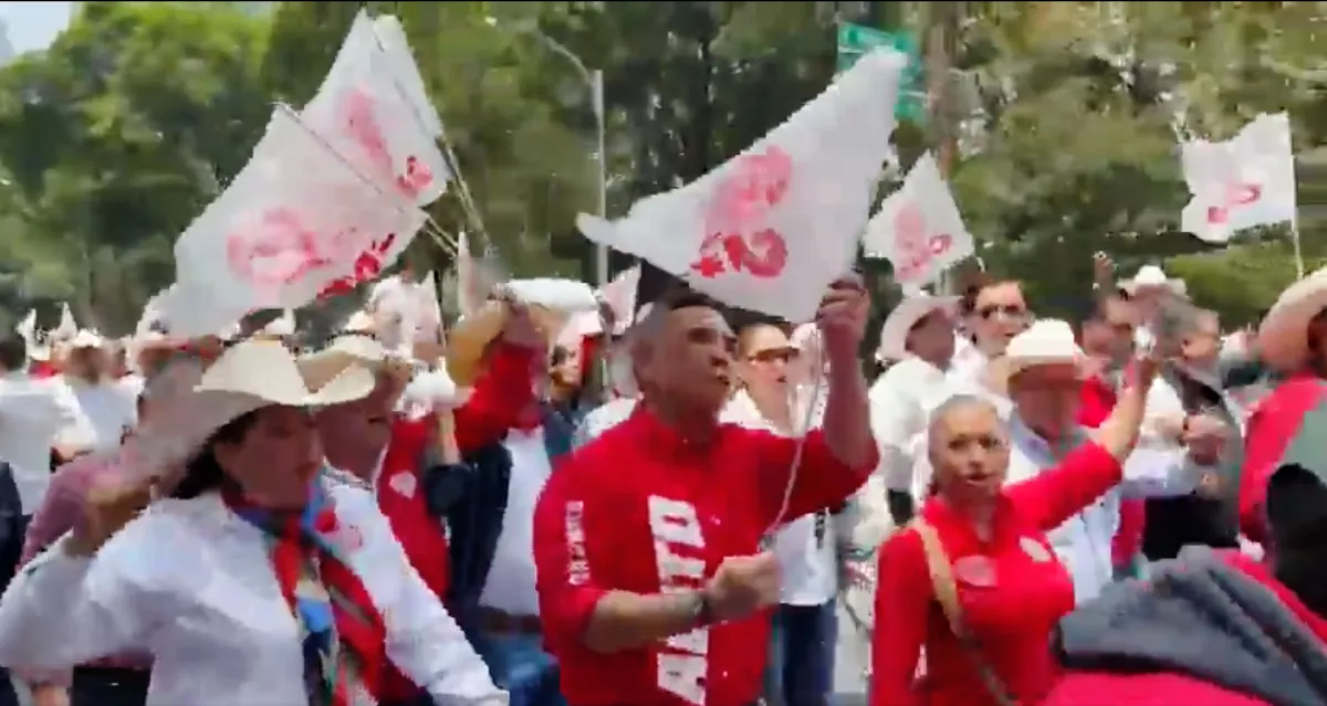 Más de mil personas salieron a defender a Alito Moreno / Redes Sociales