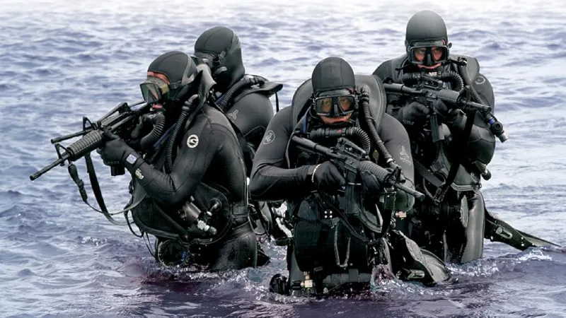 Los trabajos en conjunto son para combatir el crimen organizado / FB: @NavySEALfoundation