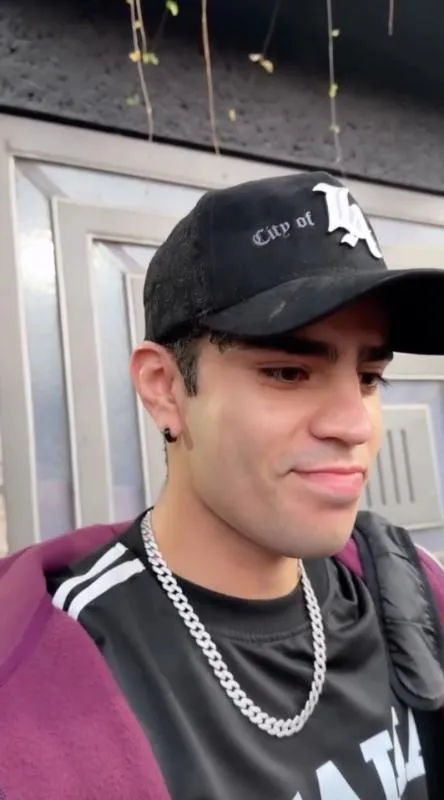 Aarón Mercury denunció en un video que le robaron su estéreo / IG: @aaronmercury