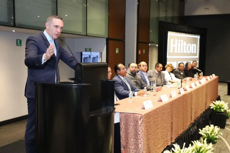 Adrián Rubalcava, director general del Metro, dijo que los delitos han bajado / FB: @MetroCDMX