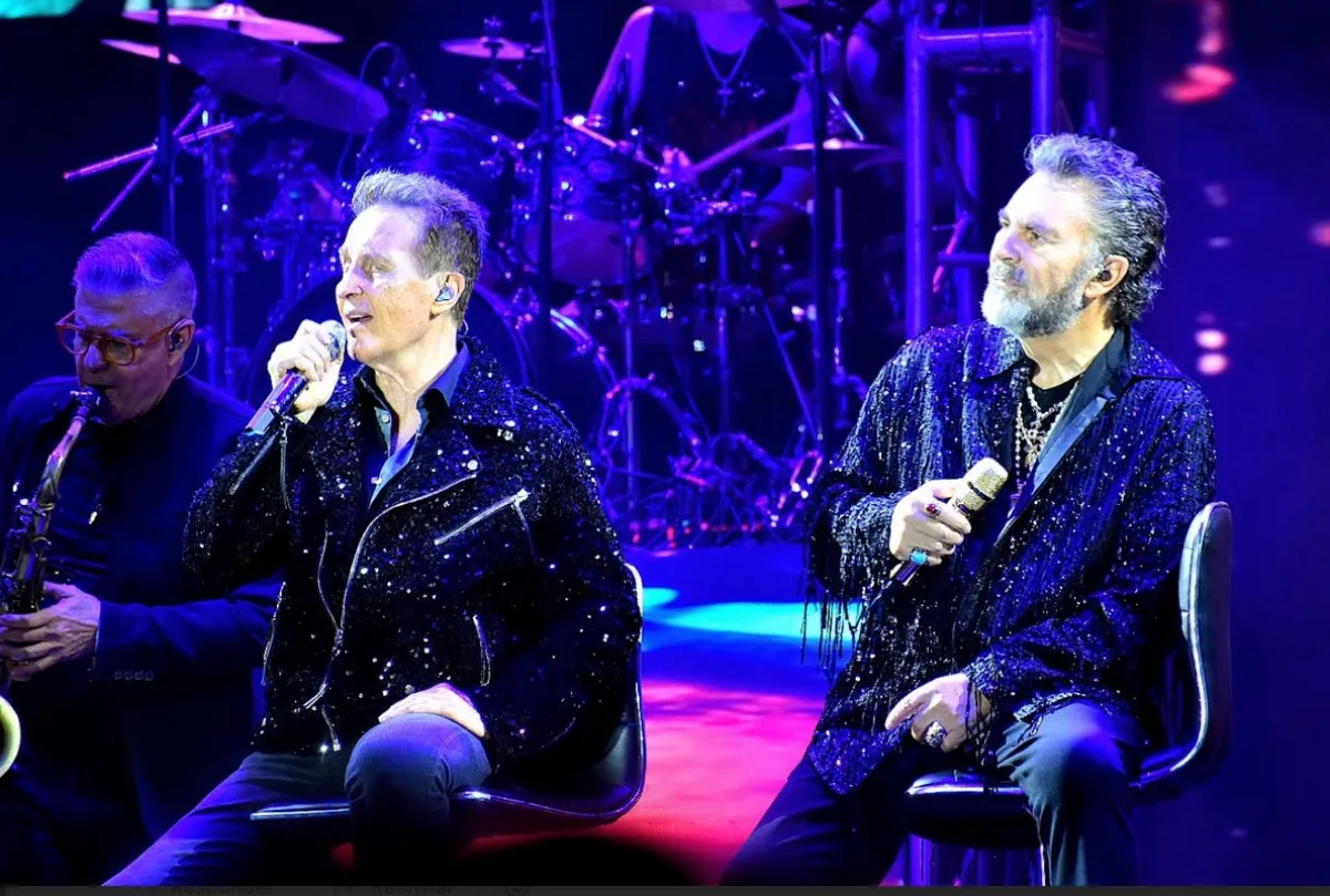 En sus últimas presentaciones se le nota más delgado / FB: @MijaresOficial