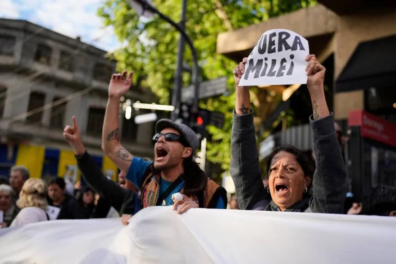Los argentinos respaldaron al gobierno de Milei/AP