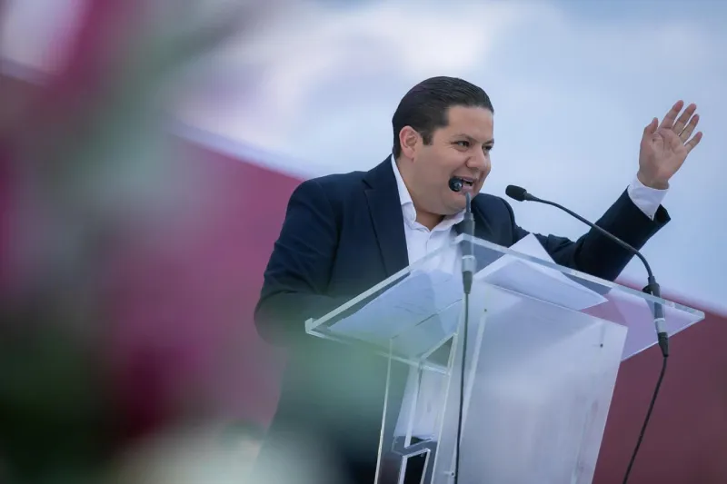 El alcalde Octavio Rivero rindió sus primer informe de gobierno / Especial