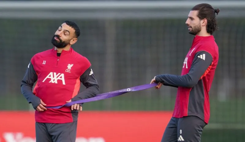 Salah y Szoboszlai en entrenamiento
