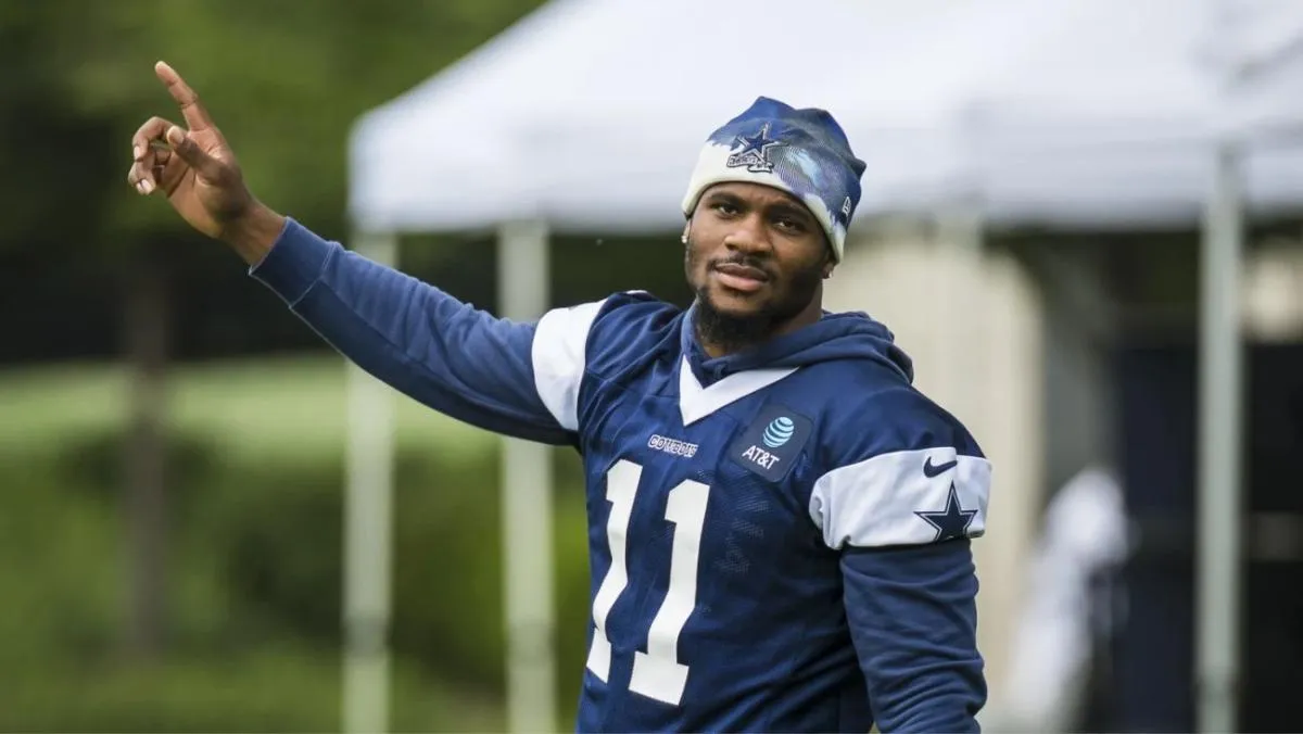 Parsons durante un entrenamiento con Cowboys | AP