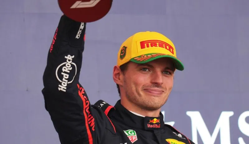 Verstappen festeja