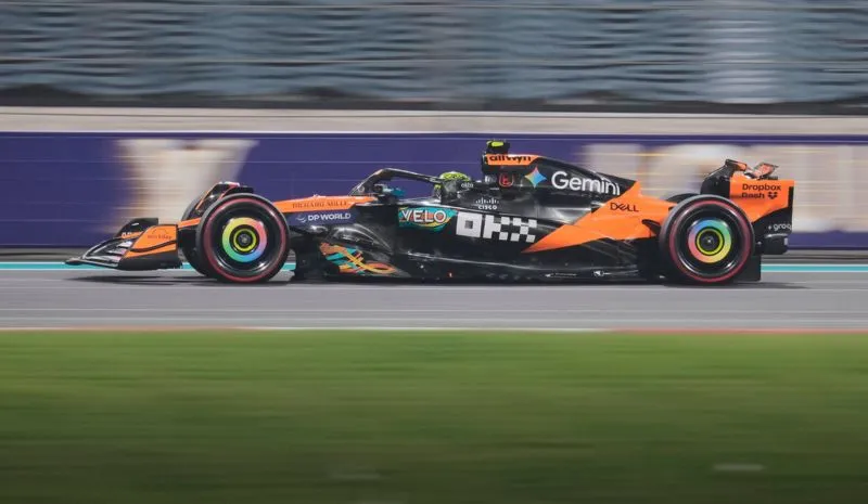 Norris en competencia