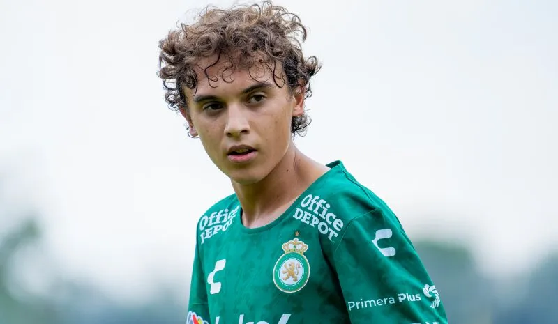 Abdón Turrubiates en juego