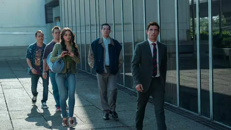 Tras consumar el fraude en el sorteo, los empleados no se presentaron a trabajar y levantaron sospechas/Netflix