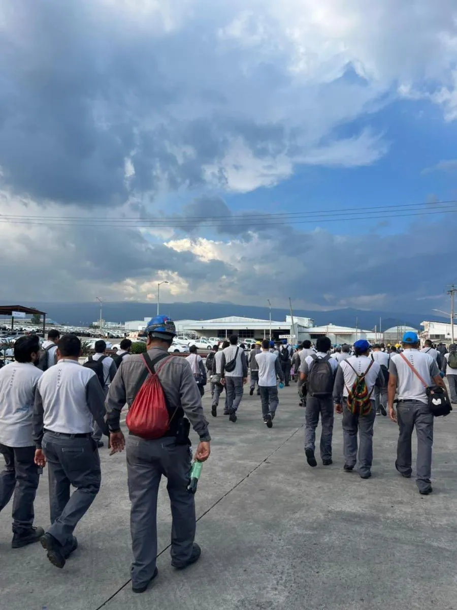 Se buscará restablecer a más 2,400 trabajadores / Redes Sociales