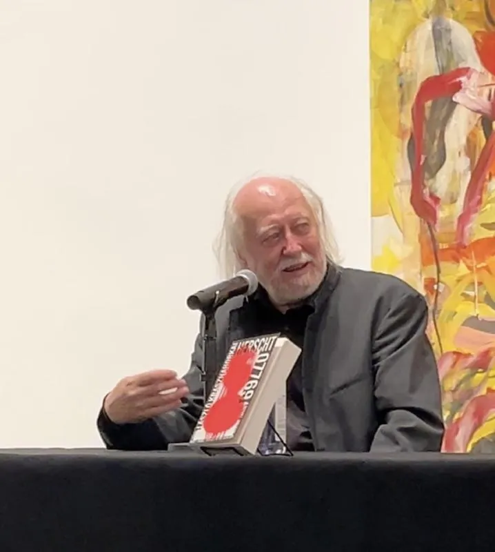 Su narrativa sombría y filosófica se convirtió en referencia del existencialismo moderno / FB: @krasznahorkai.laszlo