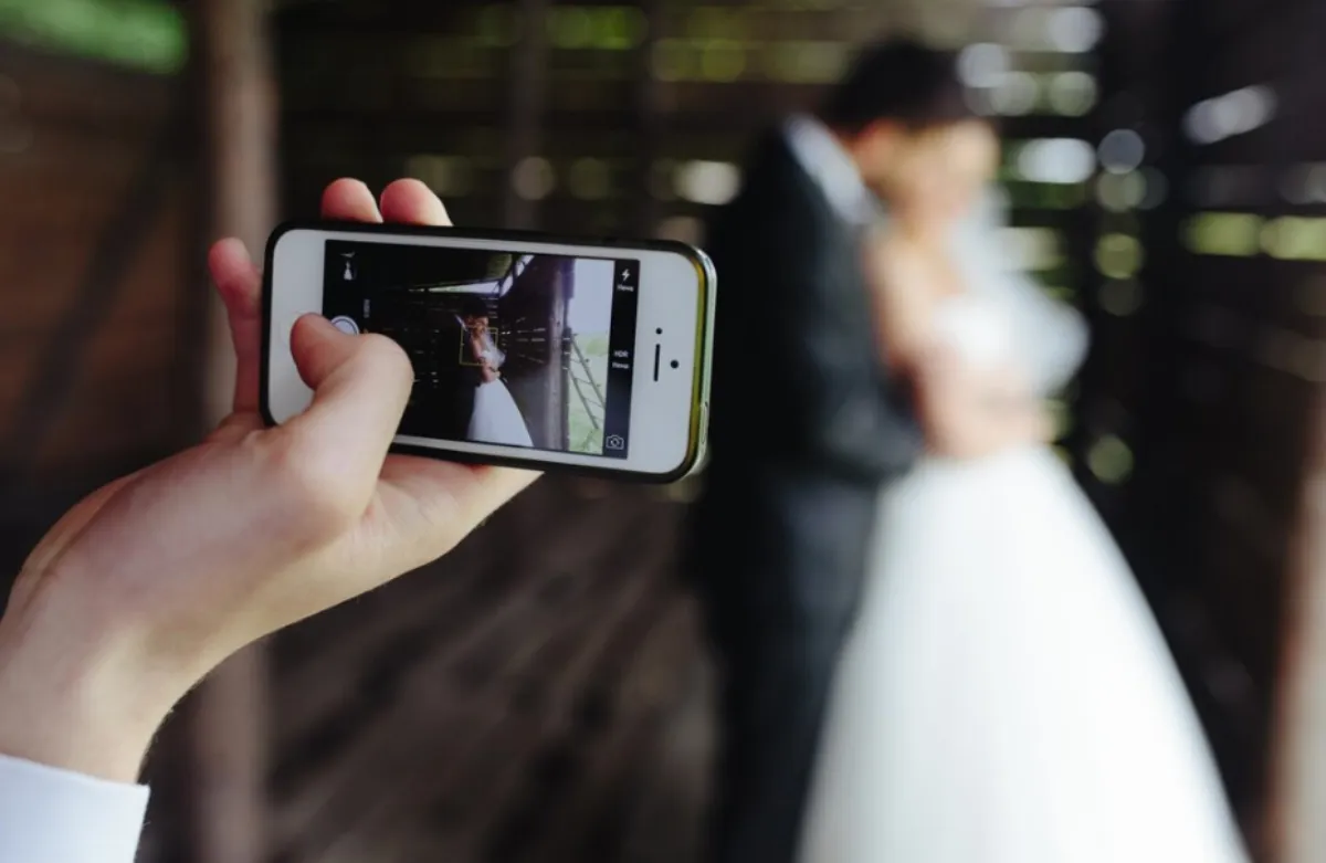 Novia que no conozcas en persona, no es novia / FREEPIK