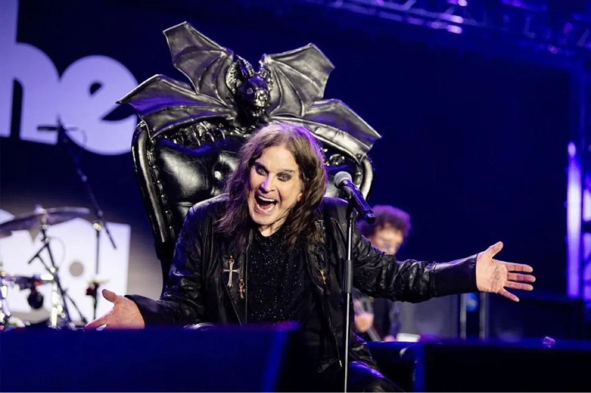 Ozzy presentaba ya varias enfermedades que fueron críticas por su edad / FB: @ozzyosbourne