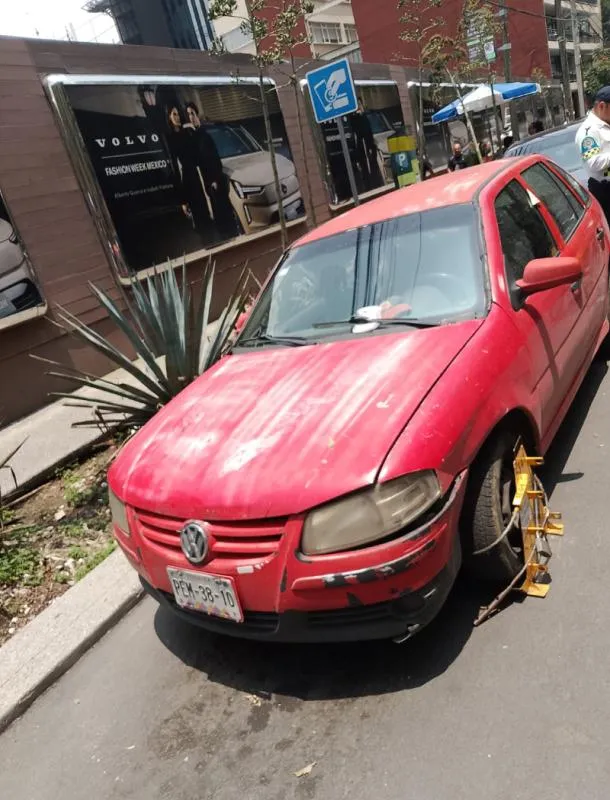 Y recuerda que te pueden poner la araña si no pagas el espacio / Redes Sociales