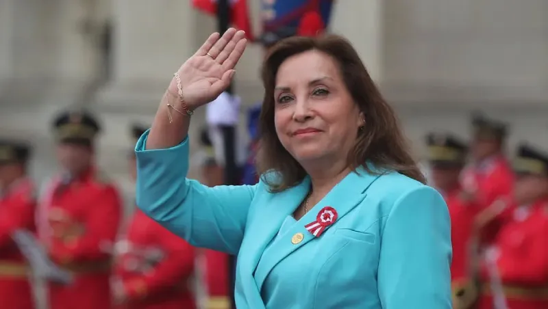 Dina Boluarte también es acusada por acto de corrupción / Redes Sociales