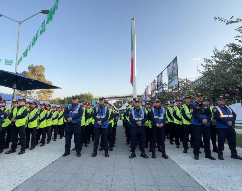 La policía capitalina cuidará tanto a compradores como a los comerciantes / FB: @PoliciaCDMX