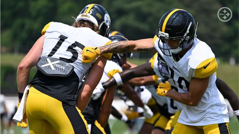 Steelers durante un entrenamiento | @LosSteelers