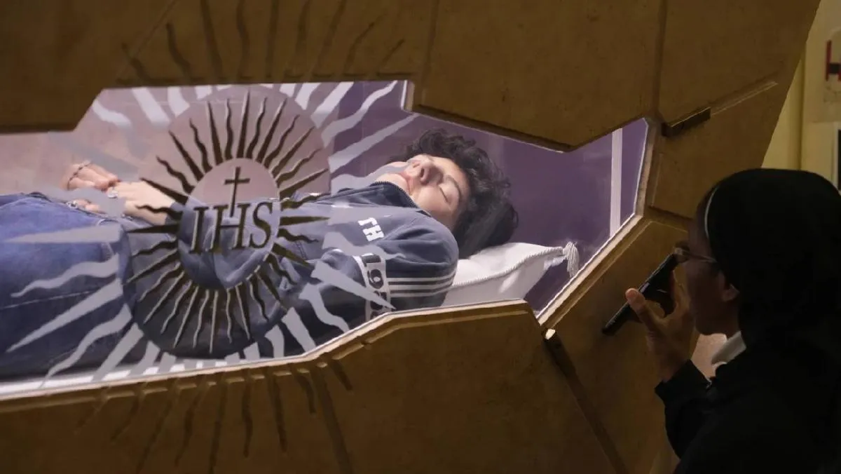 Nacido en 1991 en Londres y criado en Milán, Carlo destacó por su pasión por la informática y por usar las tecnologías para compartir su fe. / AP