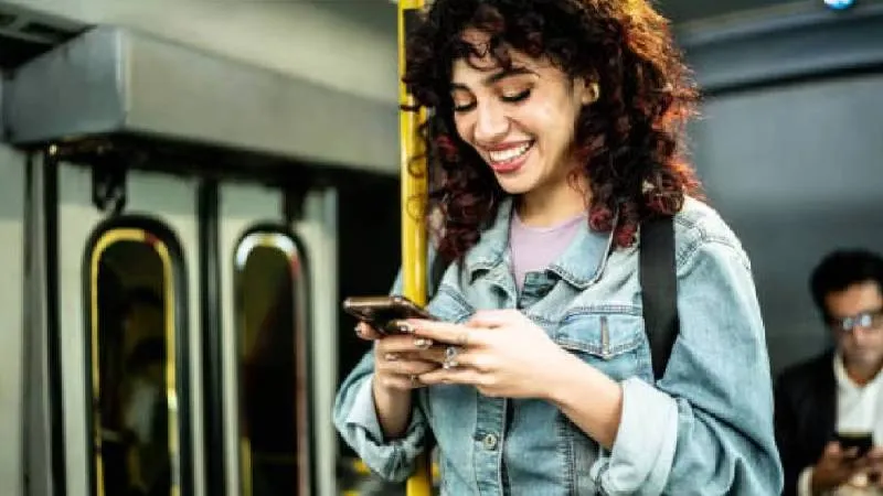 En el caso de los menores de edad, el pago podrá realizarse al tutor designado durante el registro./ Pixabay