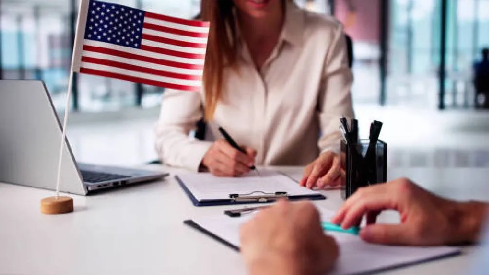 El procedimiento se realiza completamente en línea a través del portal oficial del Instituto Nacional de Migración (INM)./ Pixabay