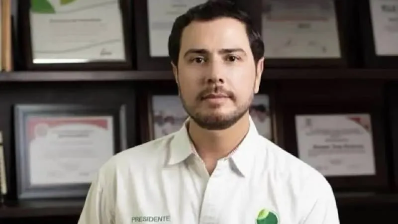 Bravo fue encontrado sin vida en su vehículo en el camino hacia la comunidad Los Tepetates. / X