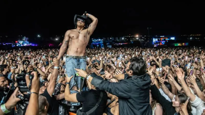 Latin Mafia puso a cantar a todo el público con sus ritmos frescos y energía juvenil. / OCESA