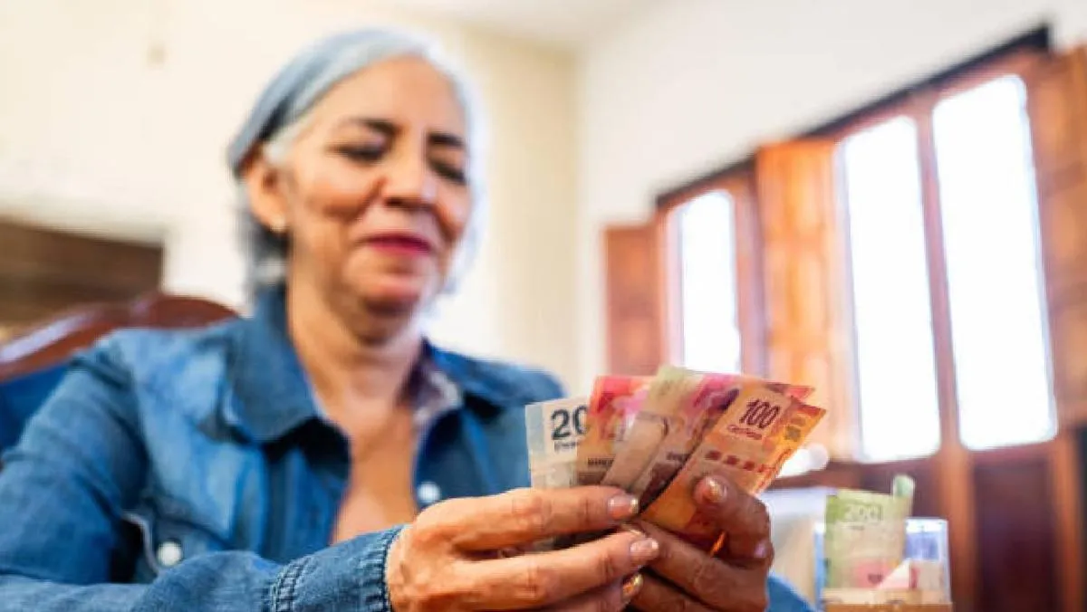 El apoyo económico de hasta 3,700 pesos bimestrales./ Pixabay