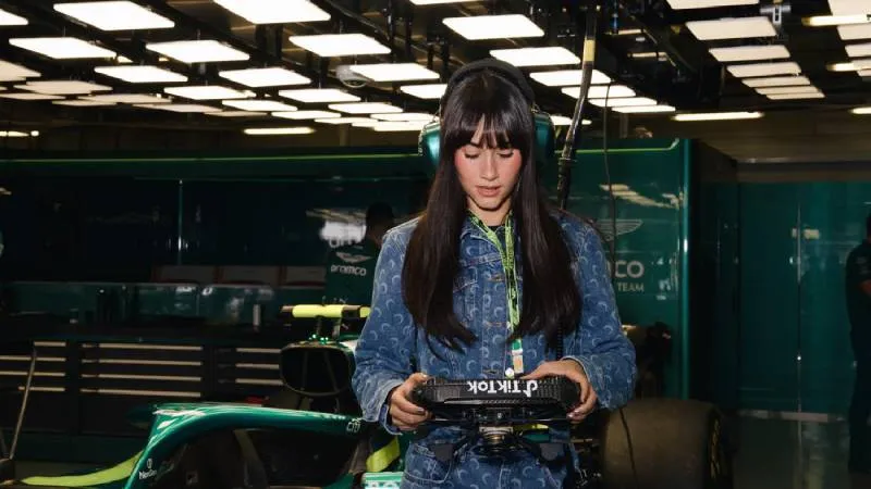 Aitana expresó su admiración por Fernando Alonso tras convivir con él en el paddock del Autódromo Hermanos Rodríguez. / Especial