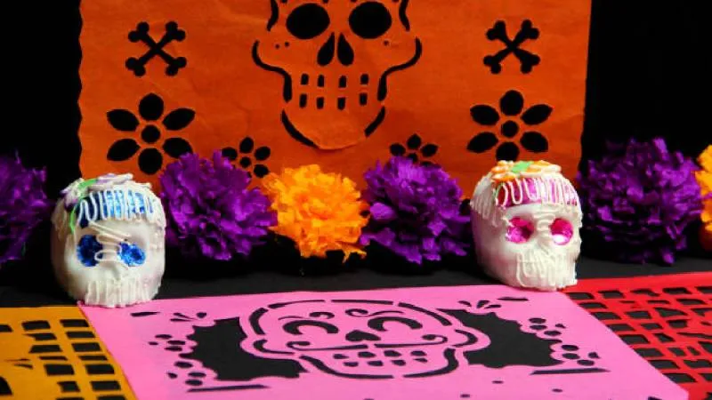 El altar de Día de Muertos sigue siendo una de las expresiones culturales más importantes del país. / Pixabay