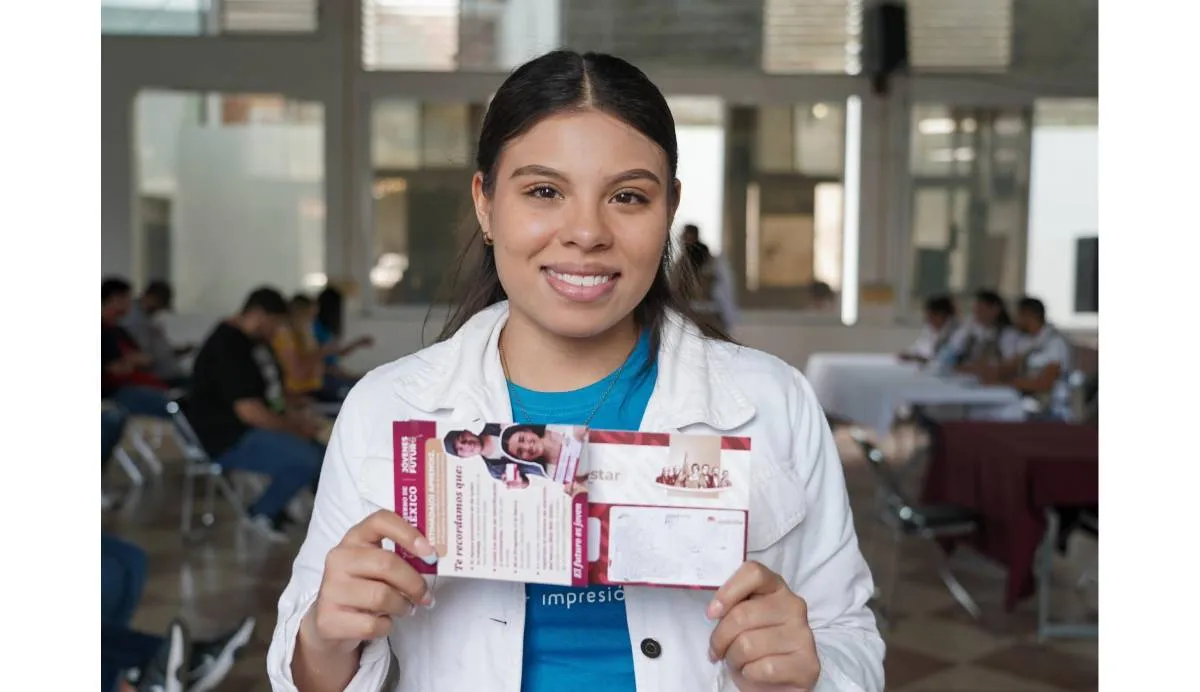 No te quedes sin tu beca del programa Jóvenes Construyendo el Futuro por perder la tarjeta / Programas para el Bienestar