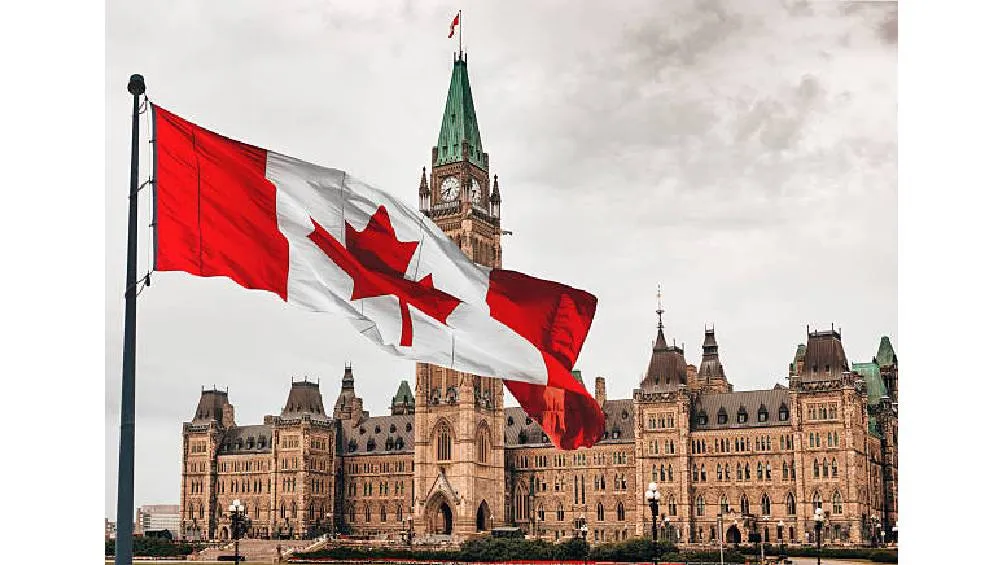 El puesto es como Oficial de Compensación y Beneficios / iStock