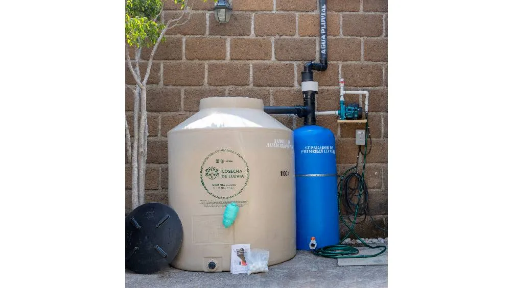El programa Cosecha de Lluvia busca mejorar las condiciones de acceso y aumentar el abasto de agua en los hogares de la Ciudad de México / Sedema CDMX