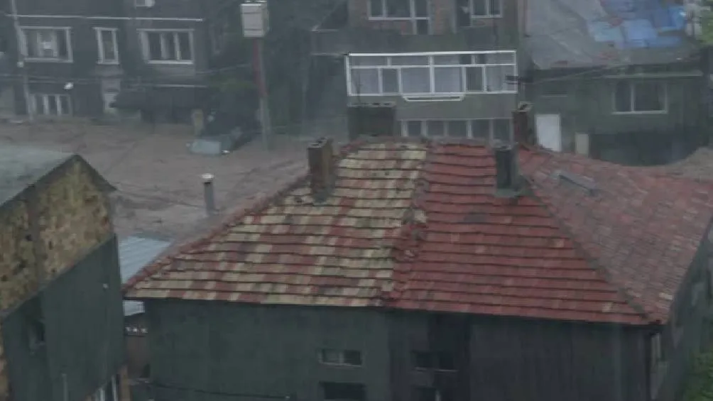 En caso de no poder alejarte, refúgiate en los pisos superiores de un edificio firme que no haya sufrido daños por el sismo./ Pixabay