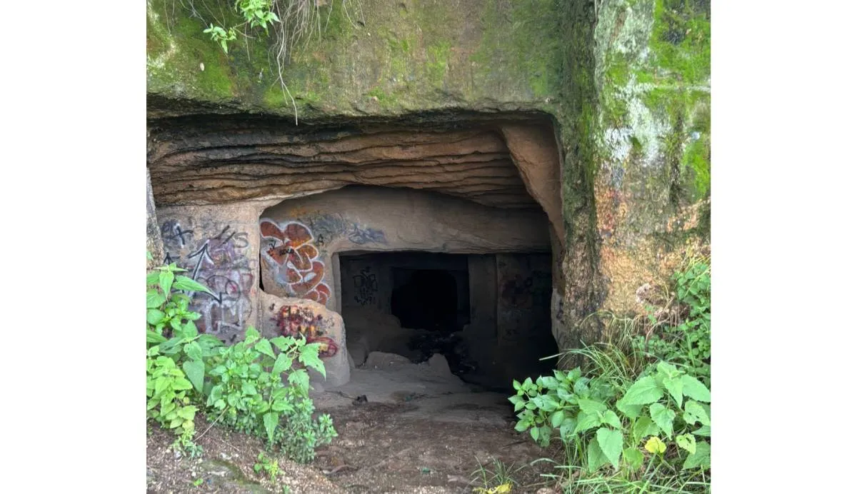 De acuerdo con la investigación preliminar, en la cueva se realizaban sacrificios de animales | X