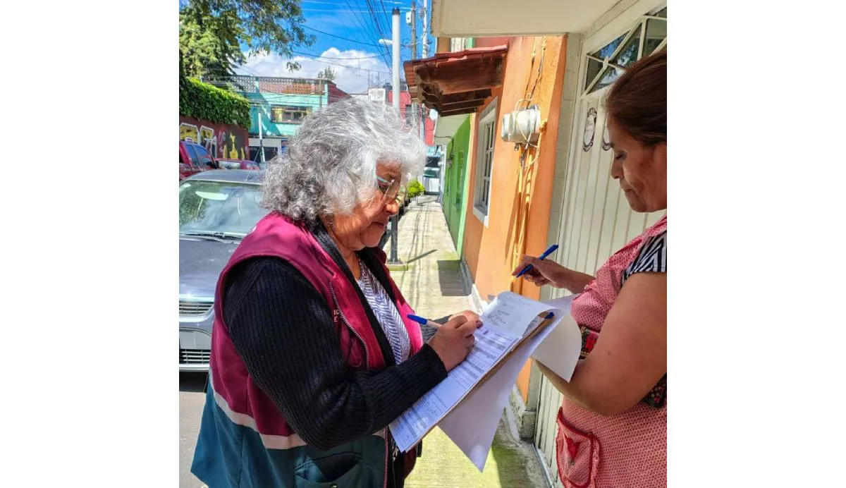 Personal de SAPCI visita hogares y comercios para registrar a beneficiarios de Mercomuna | X: @SAPCI_CDMX