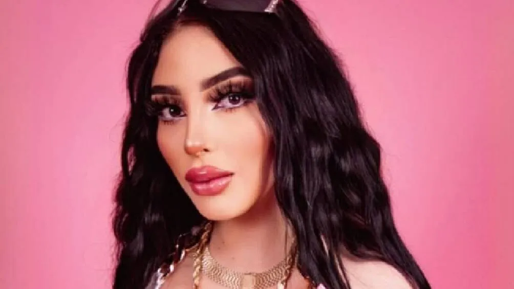 La intérprete de “Gatita” señaló que esta experiencia la hizo reflexionar sobre los riesgos de someterse a cirugías estéticas. / RS