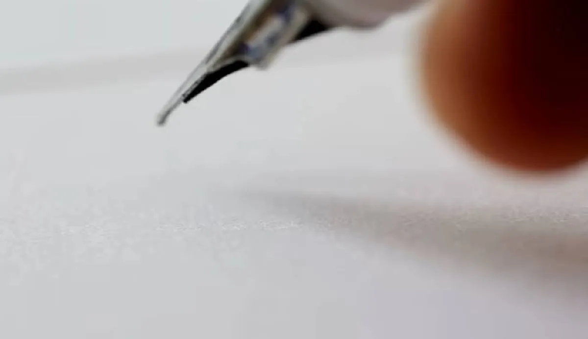 Sigue los pasos para poder realizar la modificación de tu firma / iStock