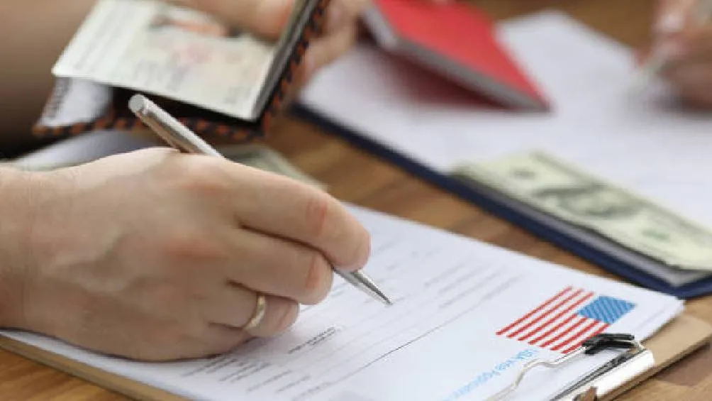 Todos los solicitantes en el nuevo rango de edad deberán llenar el formulario DS-160 como cualquier otro solicitante.. / Pixabay