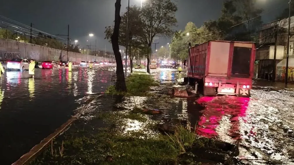 La tormenta provocó afectaciones severas en diversas zonas de la ciudad. / SSC