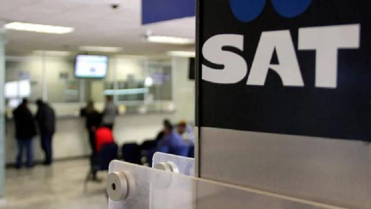 De acuerdo con la dependencia, los estafadores se hacen pasar por funcionarios del SAT y, mediante un tono alarmista. / Pixabay