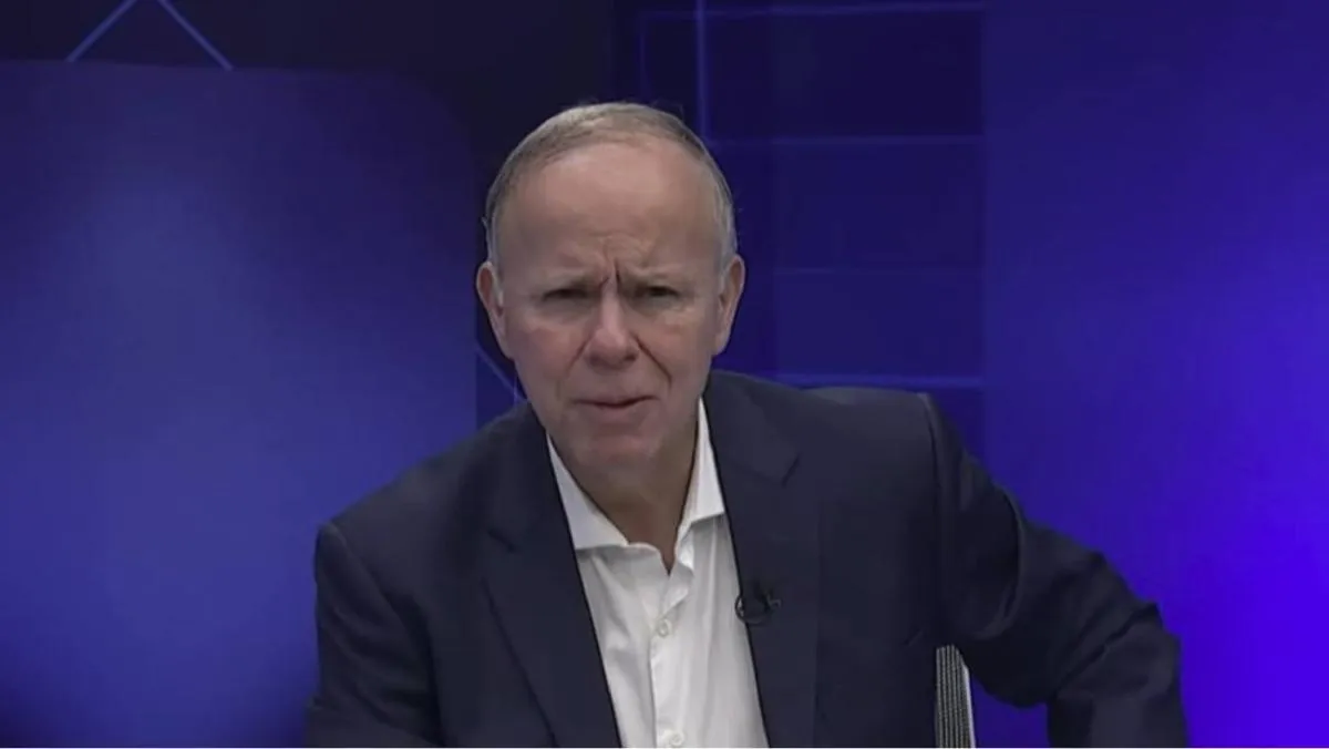 Gracias a la protección del automóvil, el comunicador resultó ileso, pero el hecho generó una amplia condena nacional e internacional./ RS