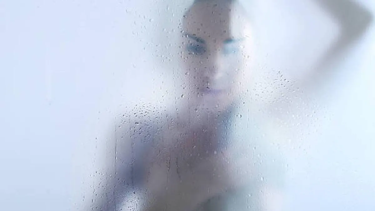 En conclusión, bañarse con agua caliente puede aportar beneficios cuando se hace de forma moderada. / Pixabay