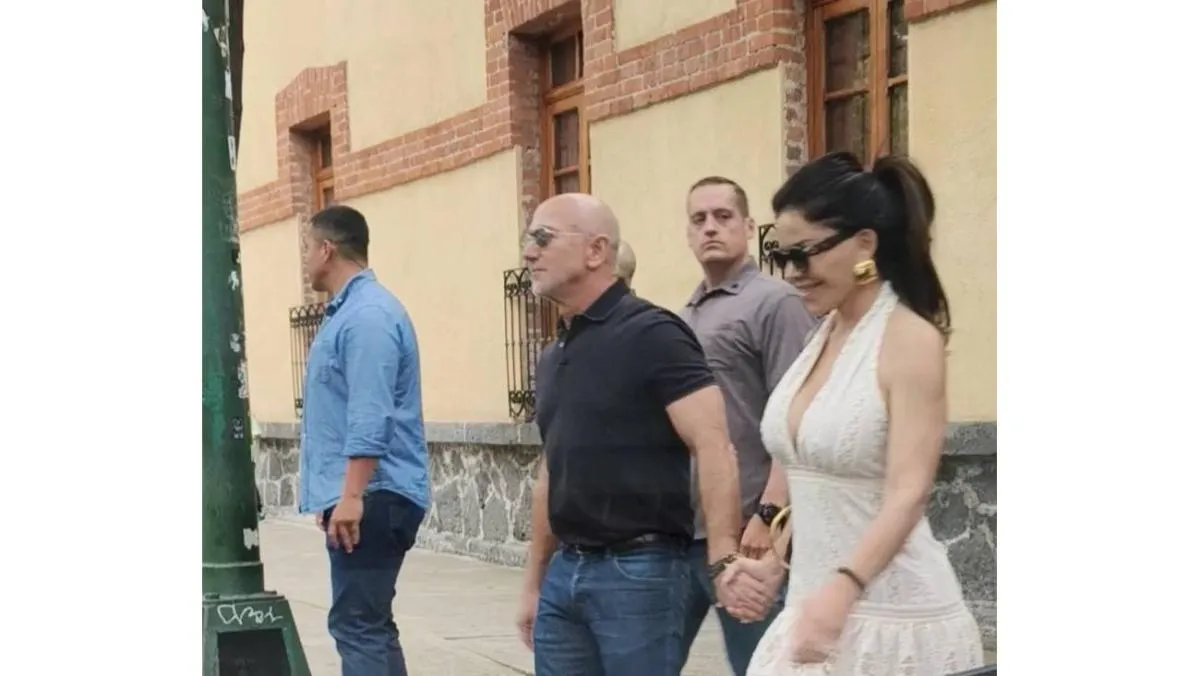 Jeff Bezos y Lauren Sánchez saliendo del Museo Frida Kahlo en Ciudad de México/RS