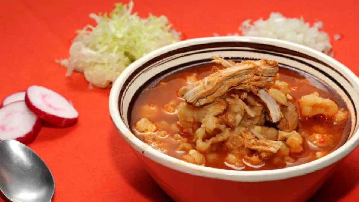 Todas las versiones se acompañan con lechuga, rábanos, cebolla, orégano, tostadas. / Pixabay