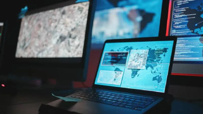 Exponer la localización exacta de una persona en tiempo real la convierte en un blanco vulnerable para distintos tipos de ciberdelitos. / Pixabay