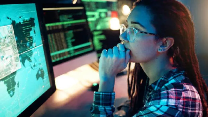 Activa la ubicación temporalmente: en lugar de mantenerla activa todo el tiempo, habilítala solo cuando sea imprescindible. / Pixabay