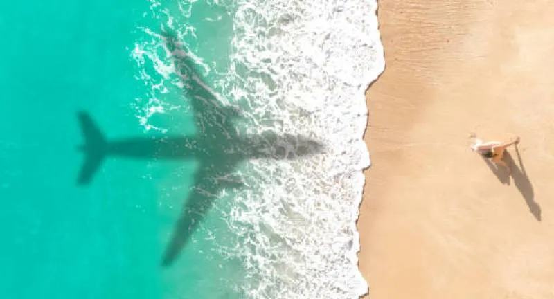 El artículo 81 de la LFT establece que el empleador debe otorgar las vacaciones dentro de los seis meses posteriores al aniversario labora. / Pixabay