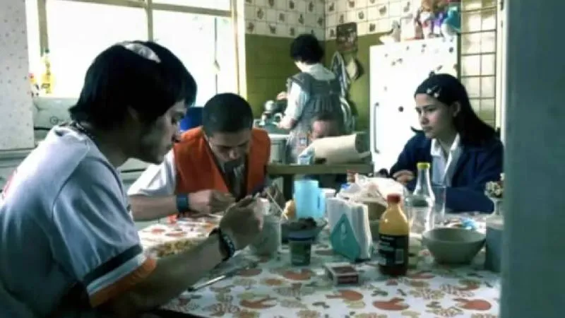 “Amores Perros” también consolidó la dupla creativa de Iñárritu con Guillermo Arriaga. / RS