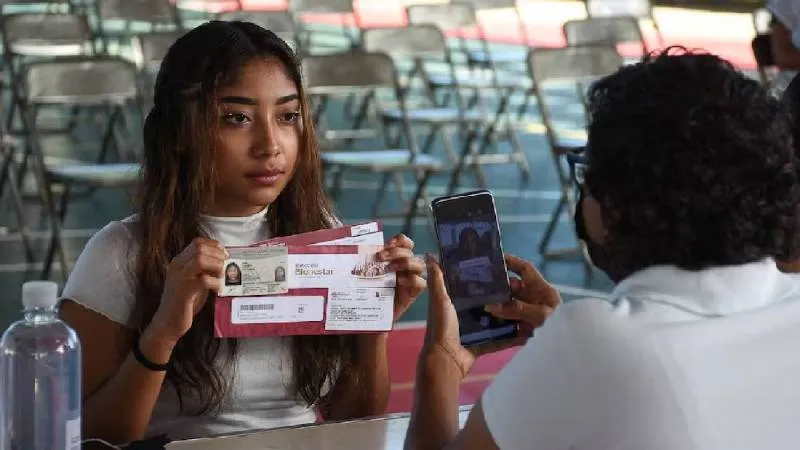 Además del apoyo económico, los aprendices cuentan con un seguro médico. / RS