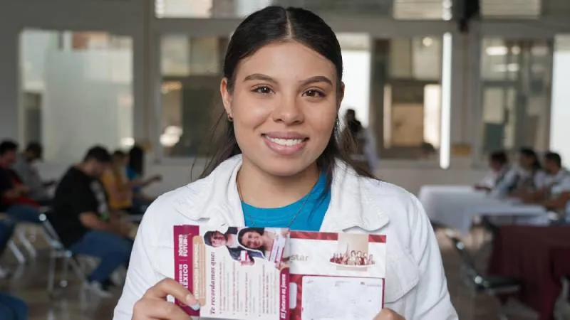 Al finalizar, los participantes reciben una constancia de habilidades adquiridas, aumentando sus oportunidades laborales./ Programas para el Bienestar